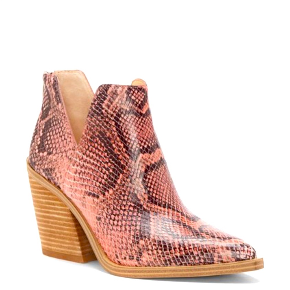 Vince Camuto Pink Embossed Snakeskin bootie